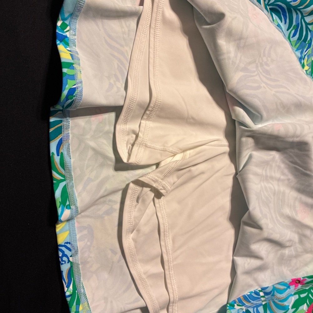 Lilly Pulitzer ladies Alia skort size XL - Picture 3 of 6